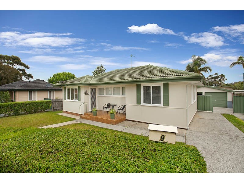 9 Day Street, Lake Illawarra NSW 2528