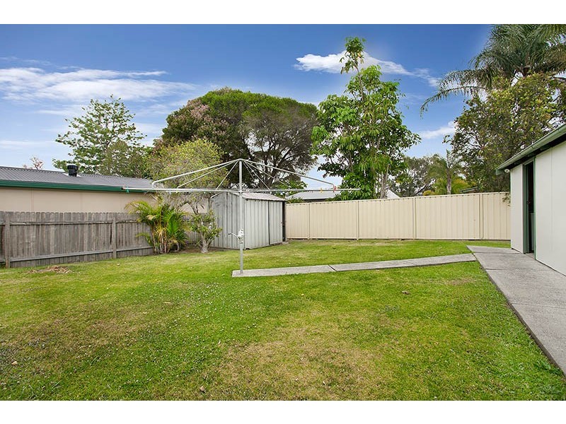 9 Day Street, Lake Illawarra NSW 2528