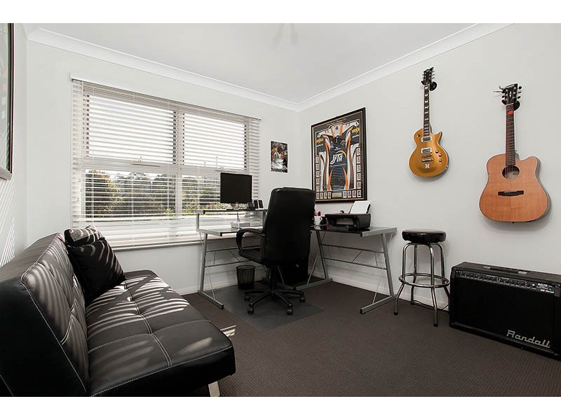 74 Whittaker Street, Flinders NSW 2529