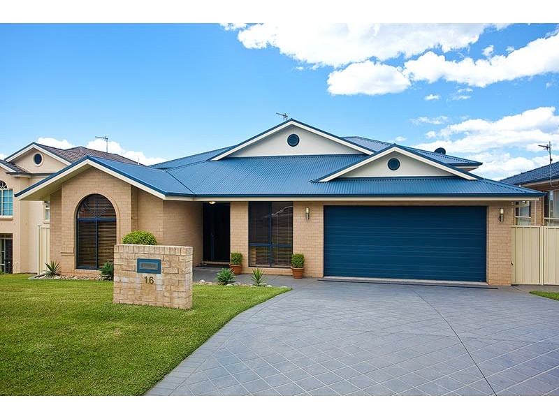 16 Helsal Circuit, Shell Cove NSW 2529