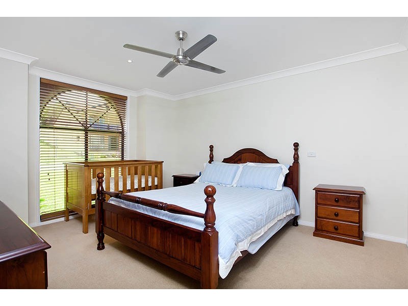 16 Helsal Circuit, Shell Cove NSW 2529
