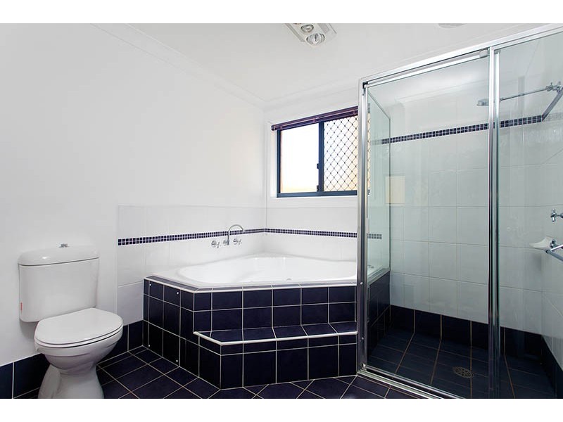 16 Helsal Circuit, Shell Cove NSW 2529
