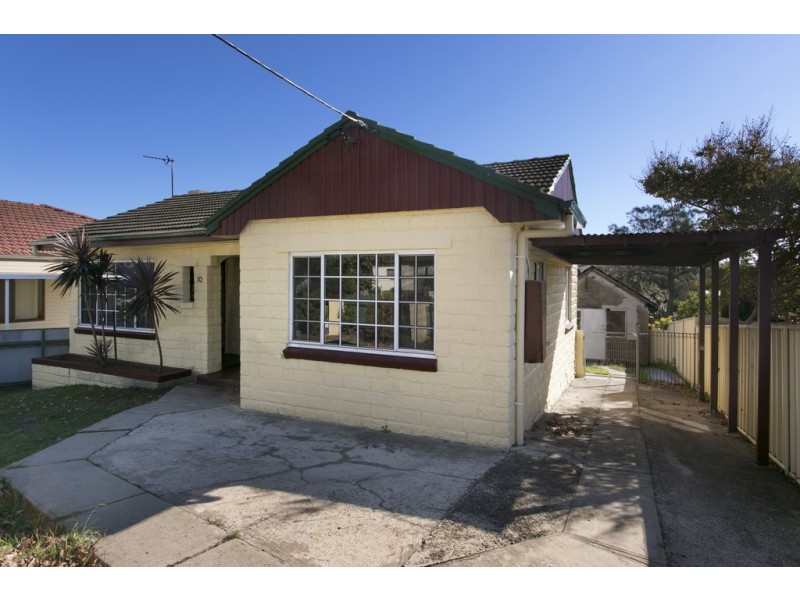 10 Trevor Avenue, Lake Heights NSW 2502