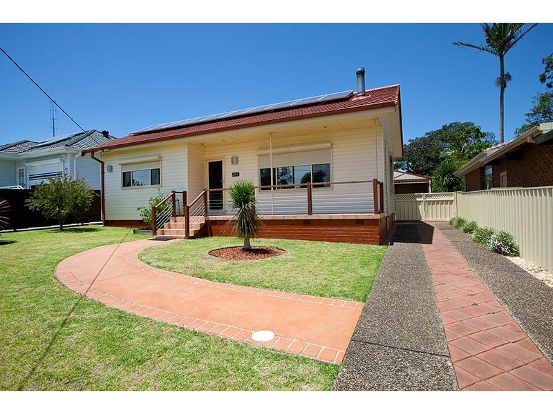 25 Deakin Street, Oak Flats NSW 2529