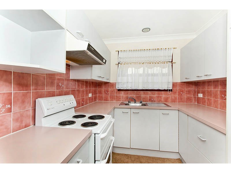 25 Deakin Street, Oak Flats NSW 2529