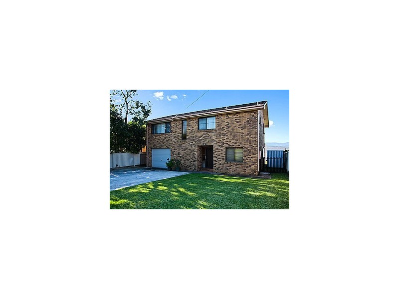 37 Horsley Road, Oak Flats NSW 2529