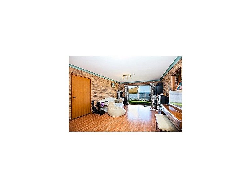37 Horsley Road, Oak Flats NSW 2529