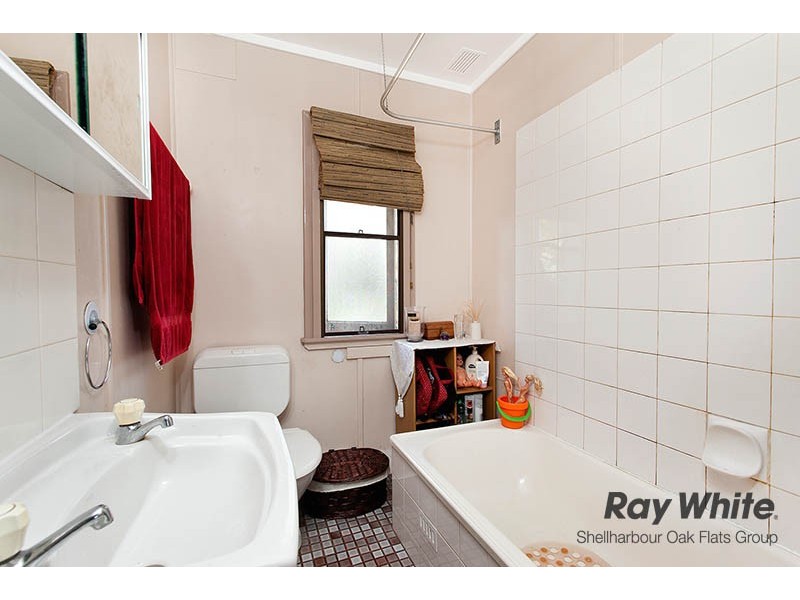 7 Scarf Avenue, Mount Warrigal NSW 2528