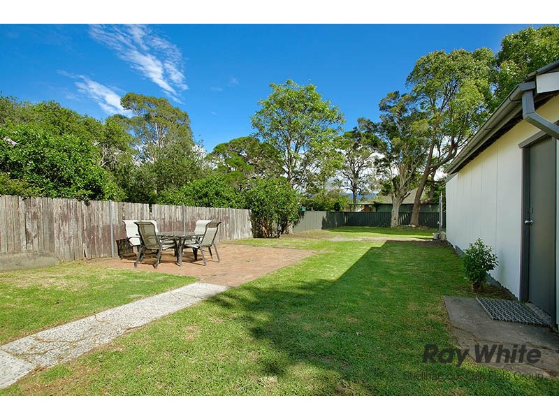 71 Lake Entrance Road, Oak Flats NSW 2529