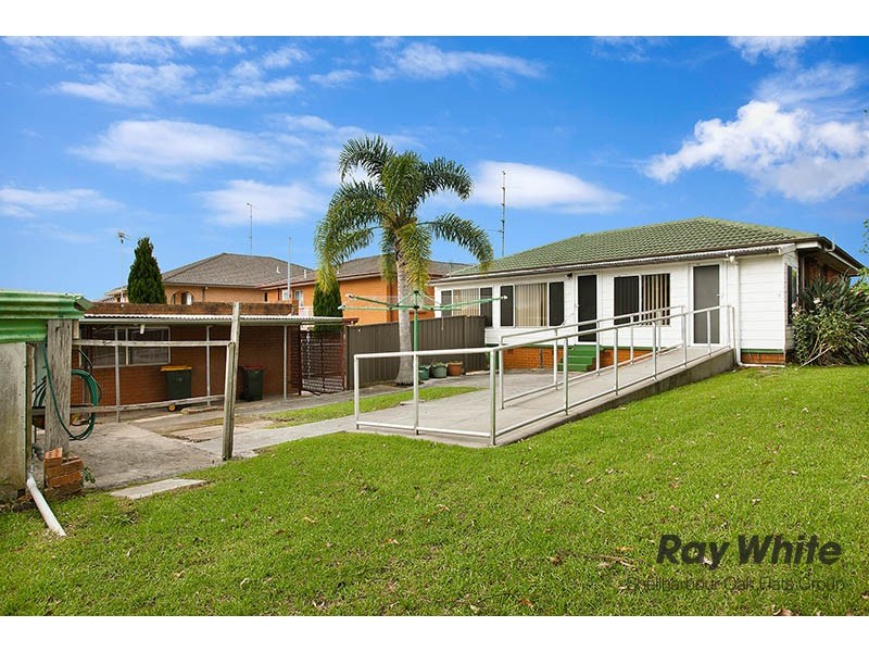 14 Stewart Place, Barrack Heights NSW 2528