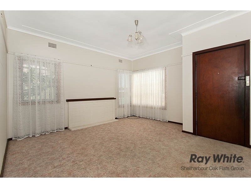 14a Hoskins Avenue, Warrawong NSW 2502