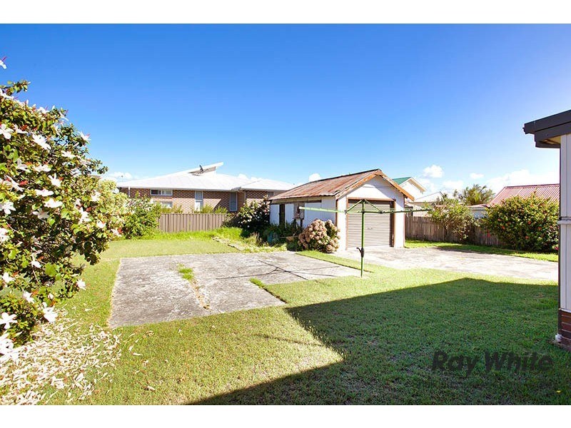 96 Ocean Street, Windang NSW 2528