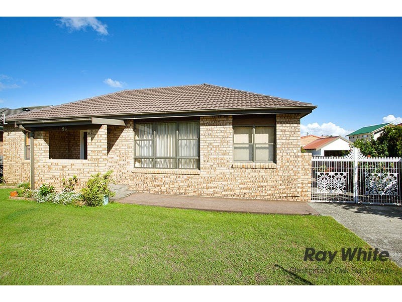 96 Ocean Street, Windang NSW 2528
