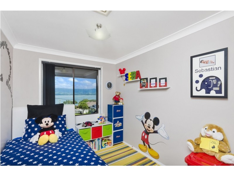 169 Landy Drive, Mount Warrigal NSW 2528