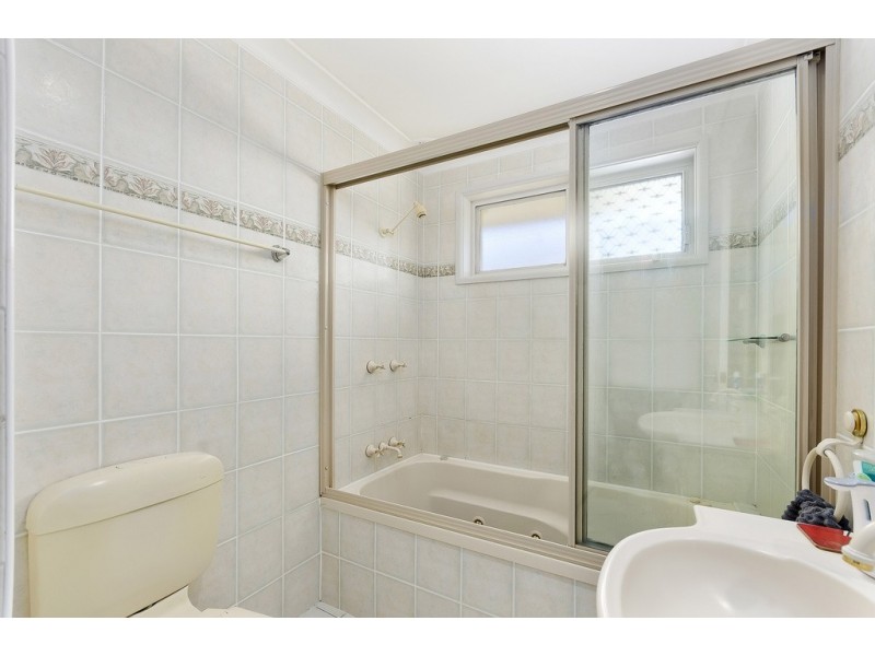 169 Landy Drive, Mount Warrigal NSW 2528