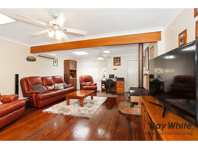 25 Lake Entrance Road, Oak Flats NSW 2529