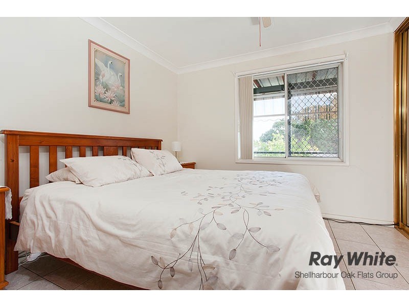 25 Lake Entrance Road, Oak Flats NSW 2529