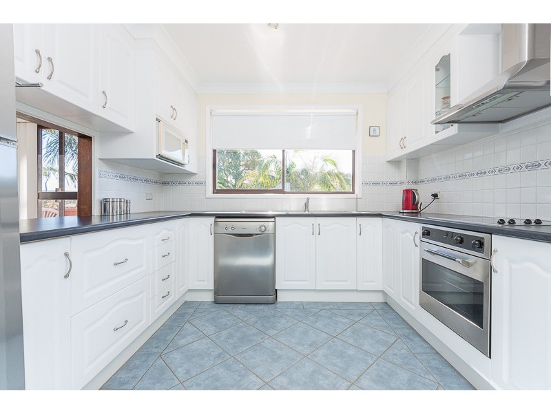 38 Roycroft Avenue, Mount Warrigal NSW 2528