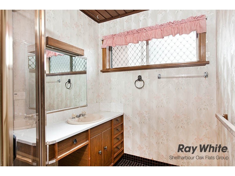 4 Eastern Avenue, Shellharbour NSW 2529