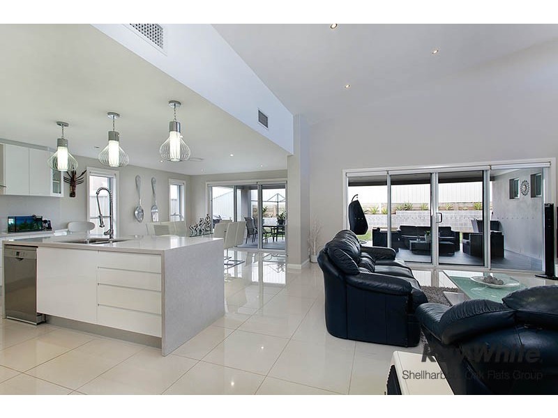 16 Huntingdale Close, Shell Cove NSW 2529