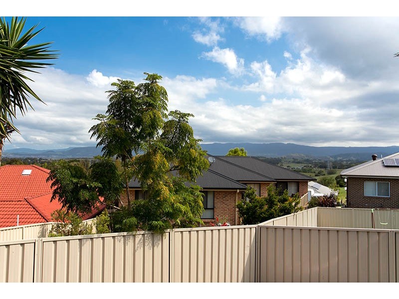 2/7 Chardonnay Ave, Dapto NSW 2530