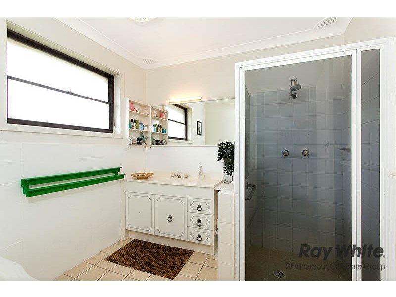 8 Camelot Place, Oak Flats NSW 2529