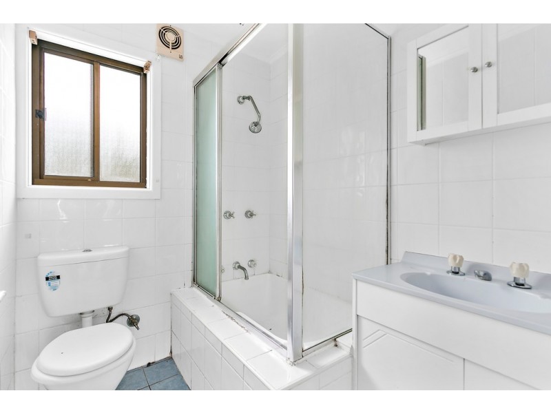 6 Kippax Street, Warilla NSW 2528