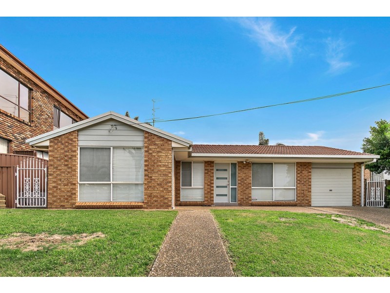 16 Pioneer Drive, Blackbutt NSW 2529