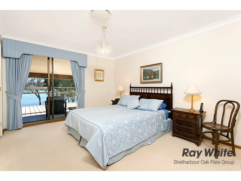 35 The Esplanade, Oak Flats NSW 2529