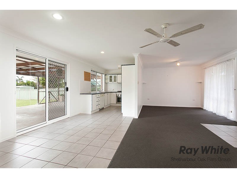 8 Normanby Place, Albion Park NSW 2527