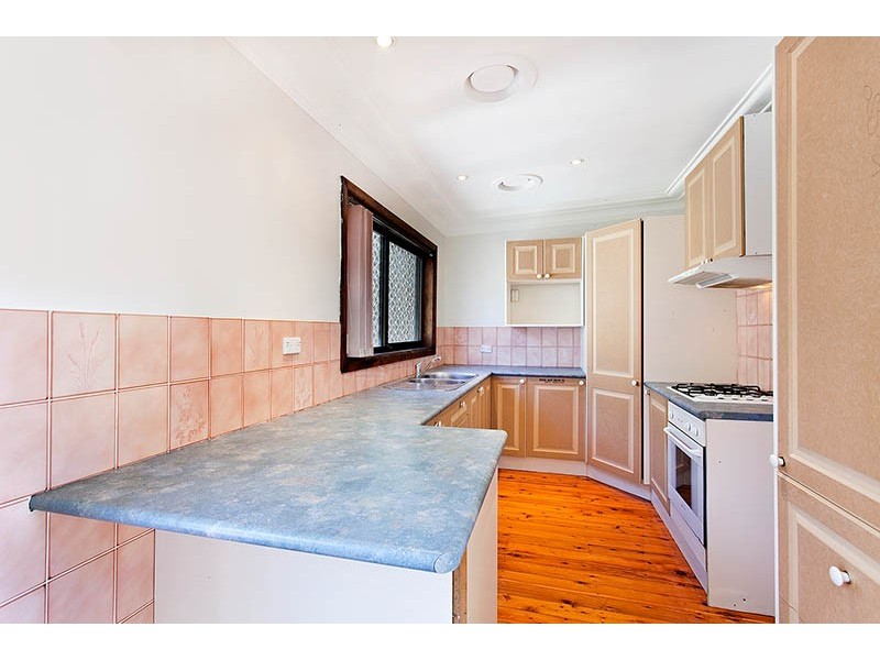 12 Sammat Avenue, Barrack Heights NSW 2528