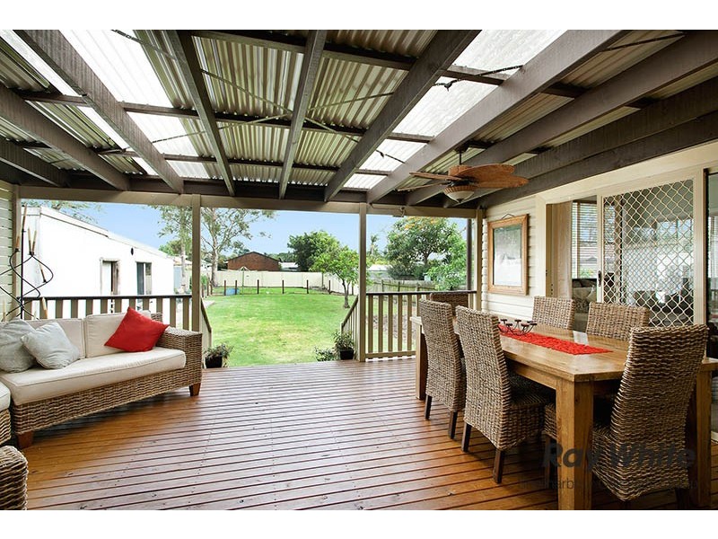 13 Karoo Street, Albion Park Rail NSW 2527