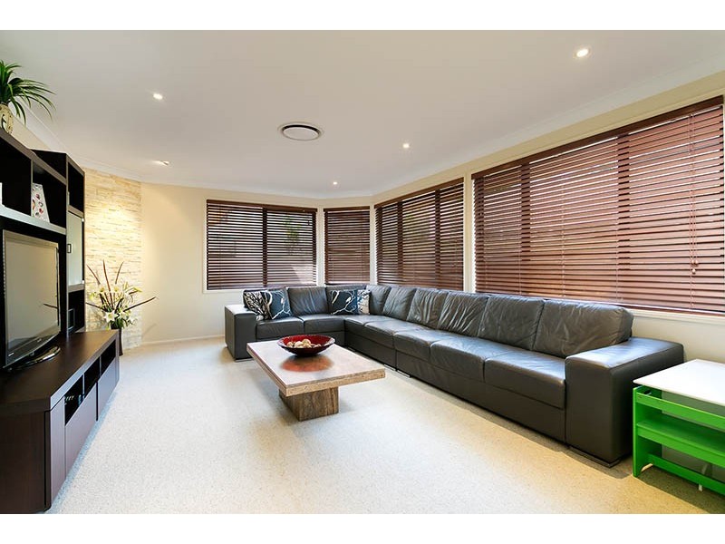 16 Larkin Crescent, Flinders NSW 2529