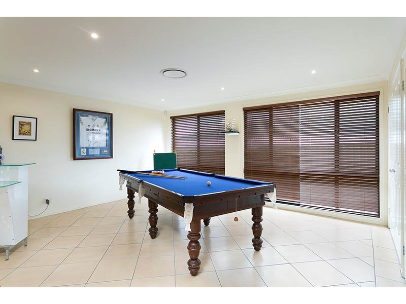 16 Larkin Crescent, Flinders NSW 2529