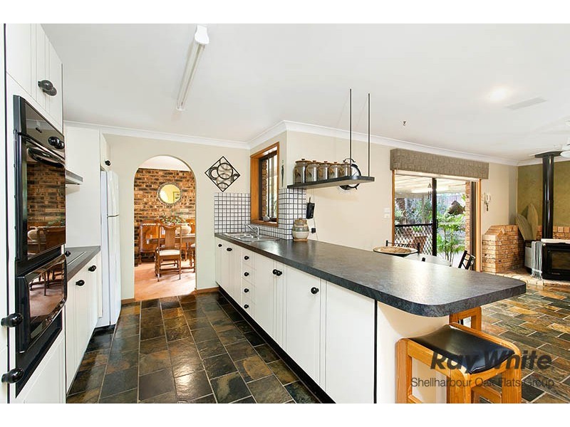 8 Karina Place, Oak Flats NSW 2529