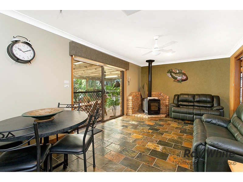 8 Karina Place, Oak Flats NSW 2529