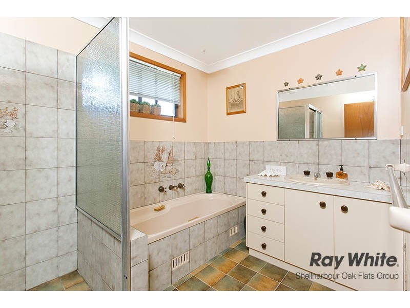 8 Karina Place, Oak Flats NSW 2529