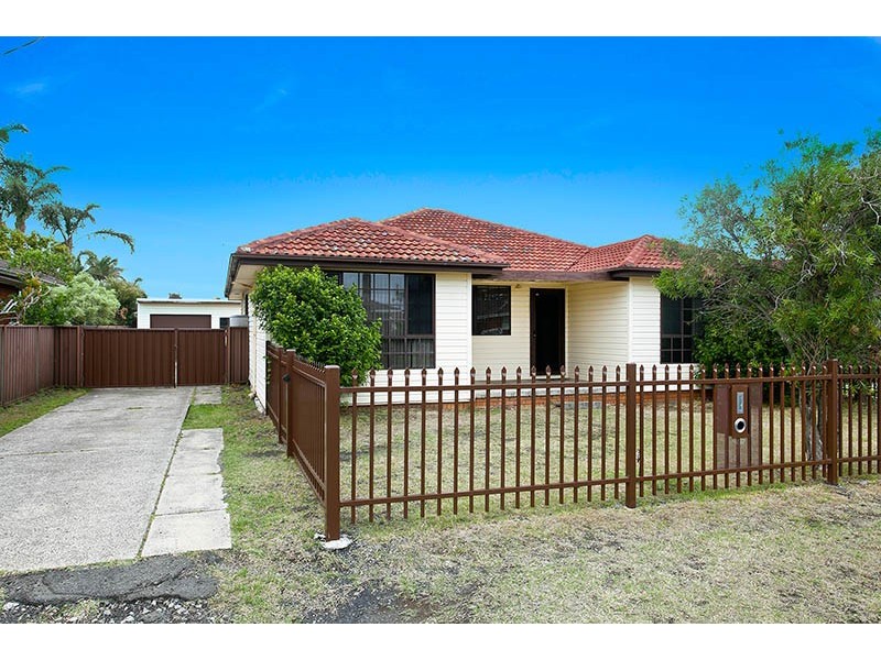 5 Murrie St, Windang NSW 2528
