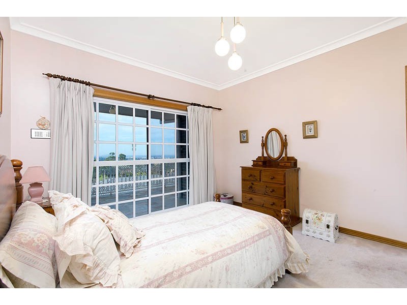 153 Captain Cook Drive, Barrack Heights NSW 2528