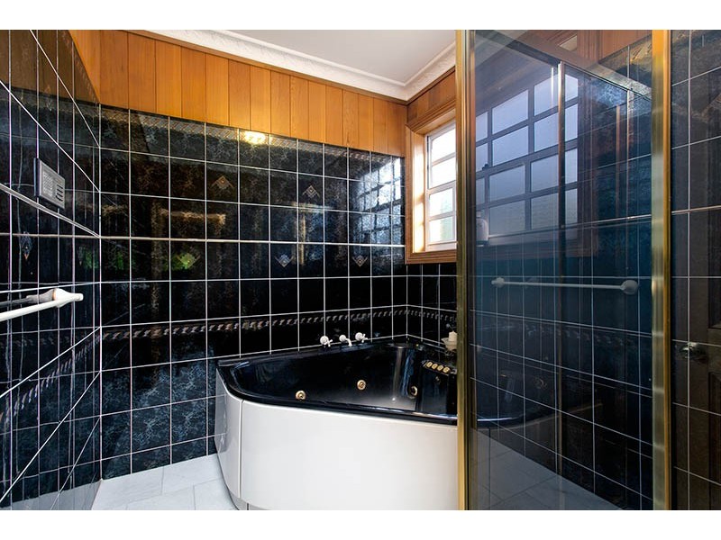 153 Captain Cook Drive, Barrack Heights NSW 2528