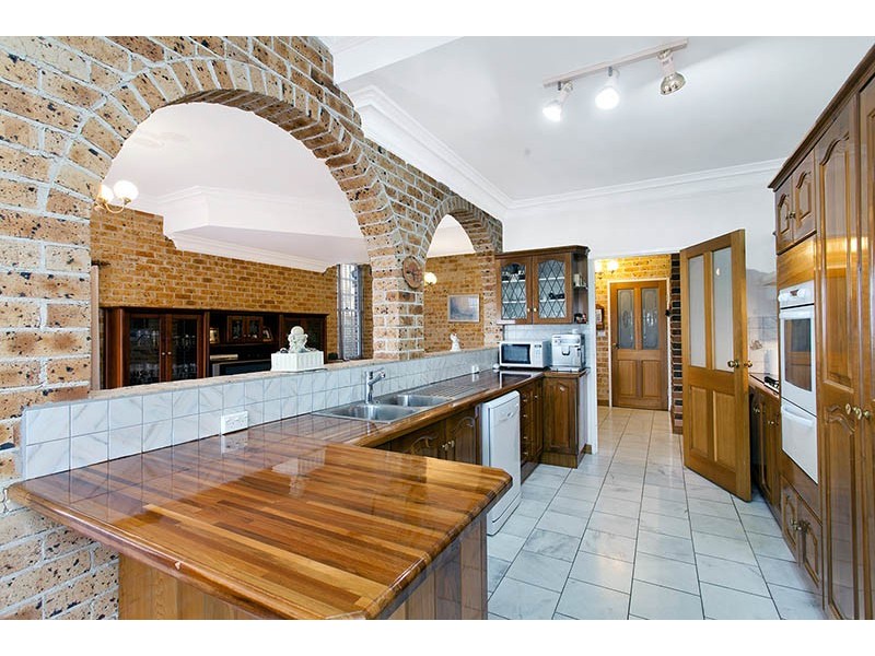 153 Captain Cook Drive, Barrack Heights NSW 2528