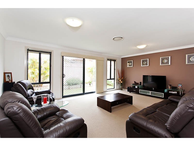 27 Hennesy Street, Flinders NSW 2529
