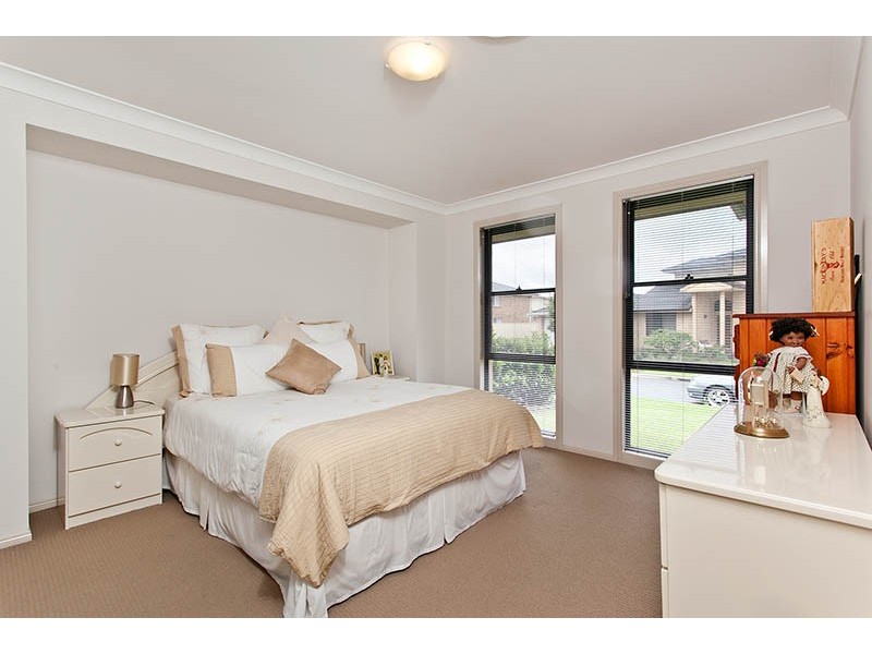 27 Hennesy Street, Flinders NSW 2529