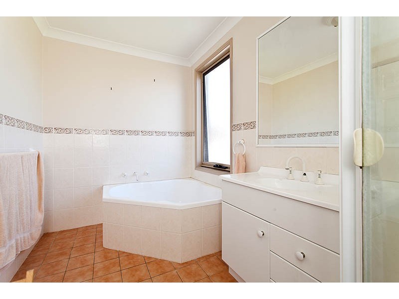 9 Torres Circuit, Shell Cove NSW 2529