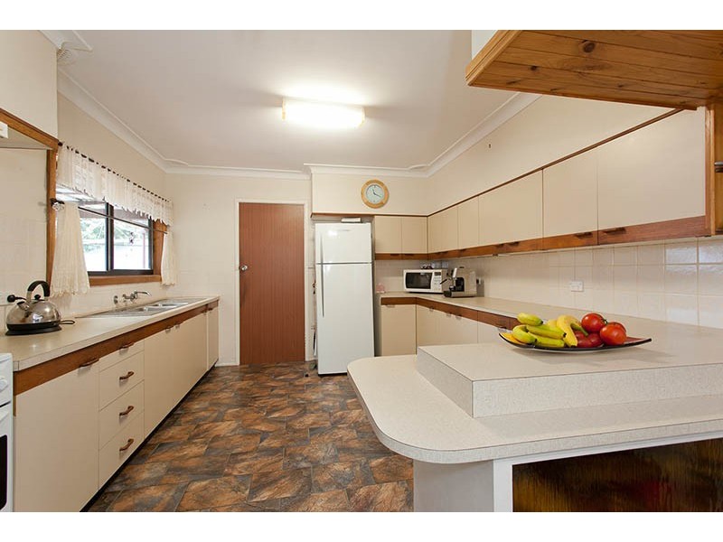 295 Reddall Parade, Mount Warrigal NSW 2528
