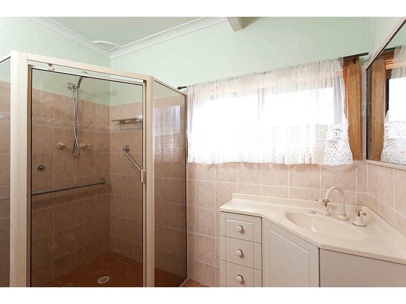 295 Reddall Parade, Mount Warrigal NSW 2528