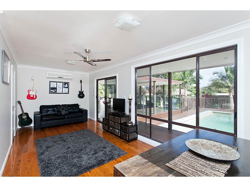 2 Cullen Street, Oak Flats NSW 2529