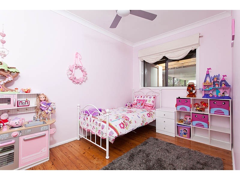 2 Cullen Street, Oak Flats NSW 2529