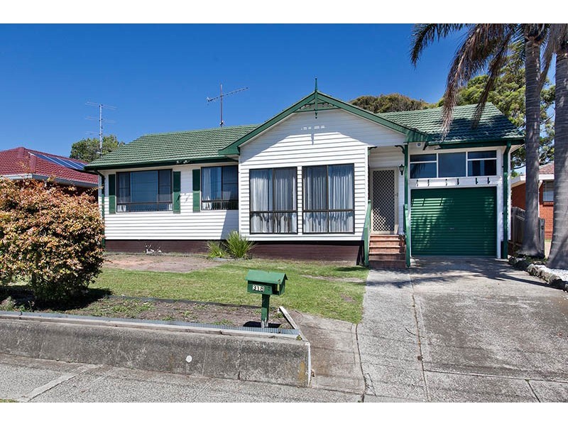 318 Shellharbour Rd, Barrack Heights NSW 2528