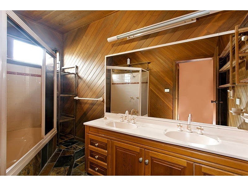 16 Leawarra Avenue, Warilla NSW 2528